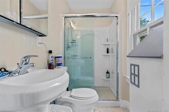 300 Humphrey St in New Haven, CT - Building Photo - Building Photo