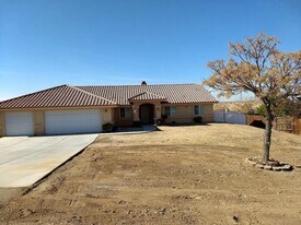 16420 Los Cedros Rd in Victorville, CA - Building Photo