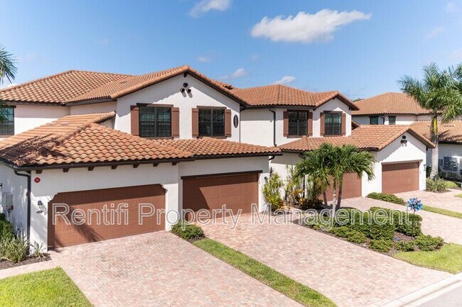 property at 12035 Hawthorn Lake Dr