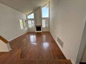 21748 Vintage St in Los Angeles, CA - Building Photo - Building Photo