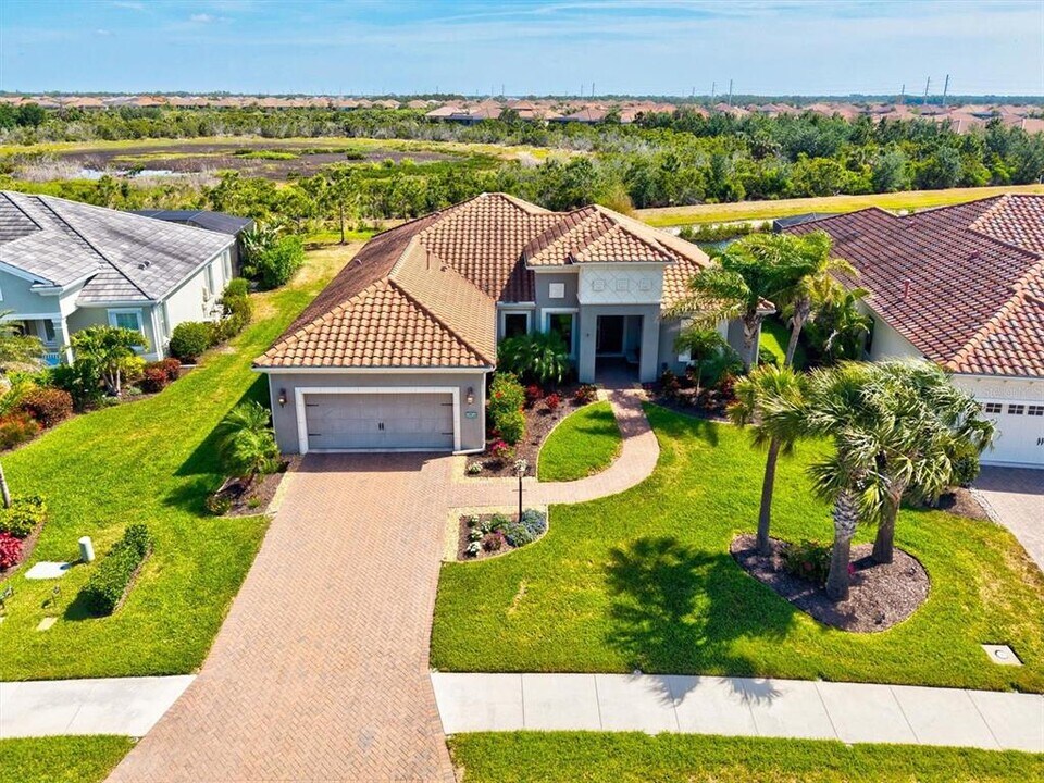 10816 O Meara Wy in Englewood, FL - Building Photo