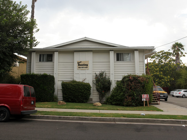 8744 Etiwanda Ave in Northridge, CA - Building Photo - Building Photo