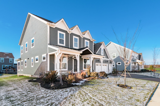 10617 Mangrove Lp in Plain City, OH - Foto de edificio - Building Photo