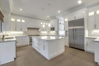 1161 Cloud Ave in Menlo Park, CA - Building Photo - Building Photo