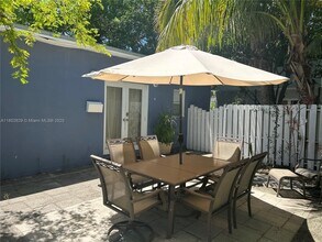 1430 Dewey St in Hollywood, FL - Building Photo - Building Photo