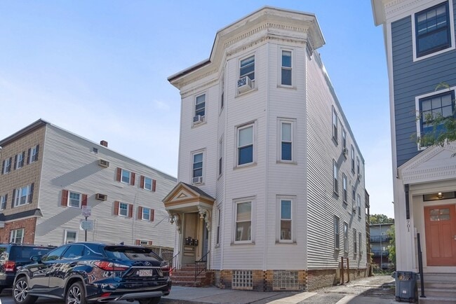 property at 703 E 2nd St