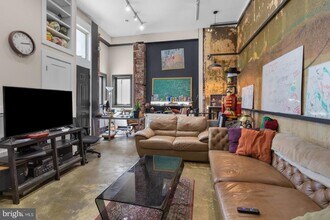 1301 N 6th St in Philadelphia, PA - Foto de edificio - Building Photo