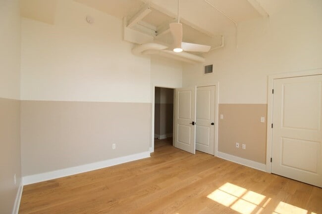 30 W Broad St in Rochester, NY - Building Photo - Building Photo