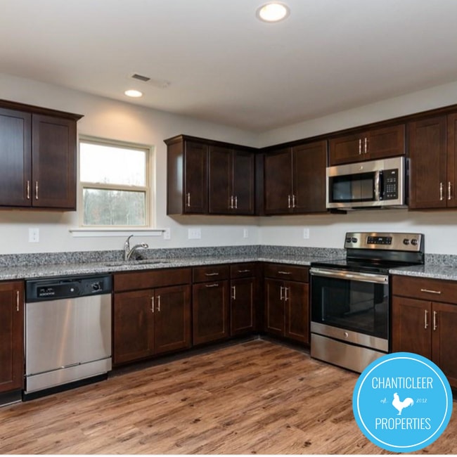 property at 2424 Kings Cross Ct