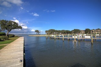 590 Westport Dr in Pine Knoll Shores, NC - Building Photo - Building Photo