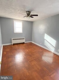 1303 E Johnson St photo'