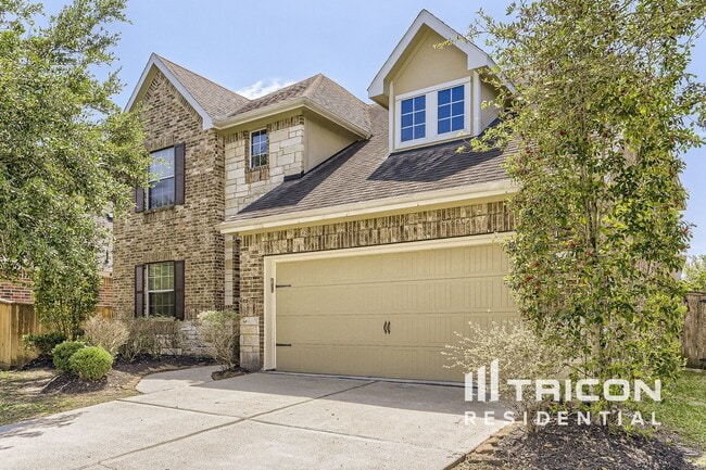 24547 Bella Veneza Dr