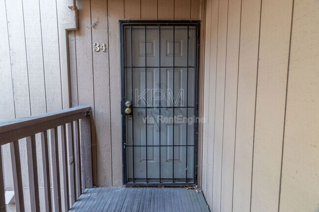 4332 Pacific Ave in Stockton, CA - Building Photo - Building Photo