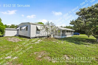 8162 SE Skylark Ave in Hobe Sound, FL - Building Photo - Building Photo