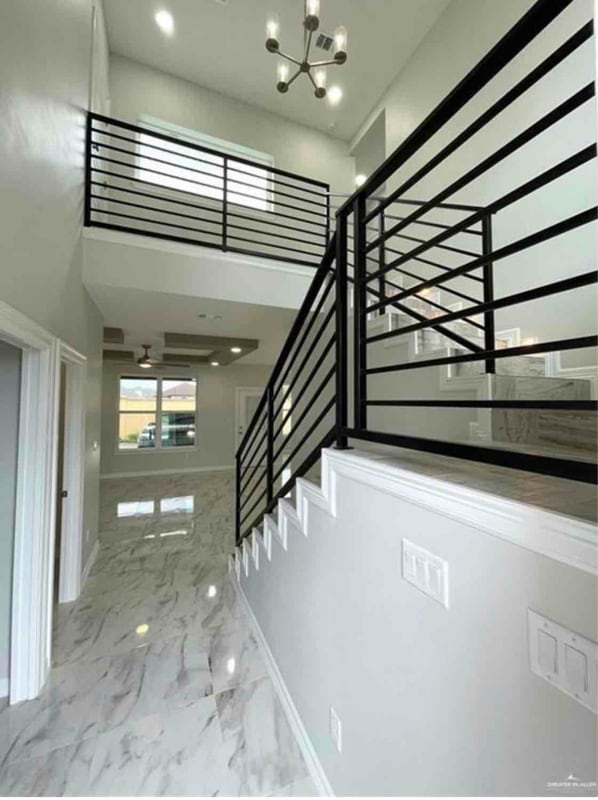 5514 N Crown Point in Pharr, TX - Building Photo - Building Photo