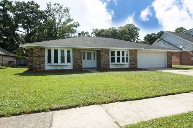 211 Brian Cir