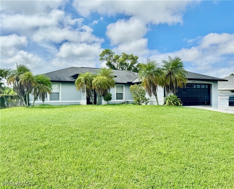 1506 SW 14th St in Cape Coral, FL - Building Photo