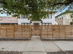 1119 Waugh Dr in Houston, TX - Foto de edificio - Building Photo