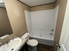 207 Esther Ct in Cherryville, NC - Building Photo - Building Photo