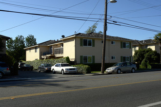 1051 Santa Cruz Ave in Menlo Park, CA - Building Photo - Building Photo