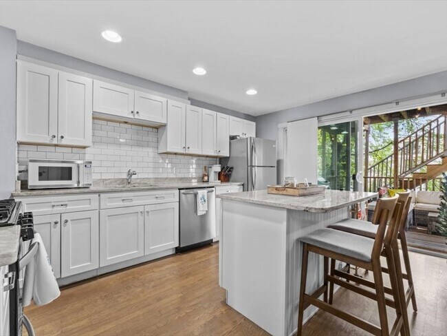 649 E 2nd St in Boston, MA - Building Photo - Building Photo