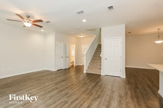 4626 Polaris St in Jacksonville, FL - Foto de edificio - Building Photo