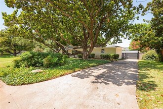 10409 Remington Ln in Dallas, TX - Foto de edificio - Building Photo