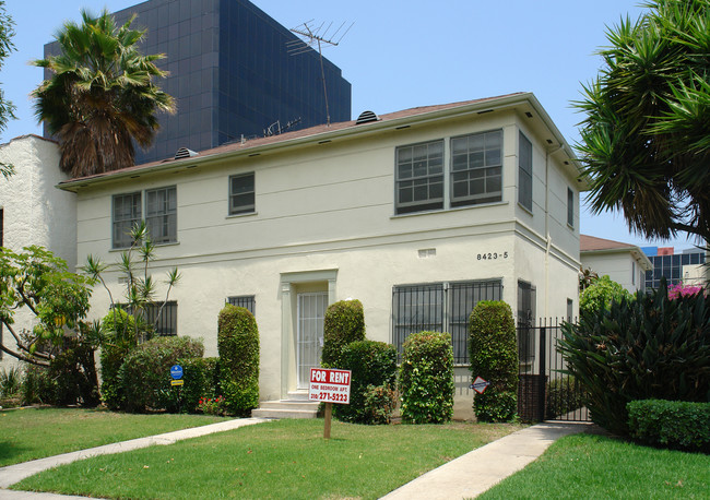 8423-8425 Blackburn Ave in Los Angeles, CA - Building Photo - Building Photo