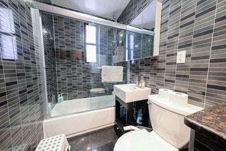 5 W 101st St, Unit SI ID1032008P in New York, NY - Building Photo - Building Photo