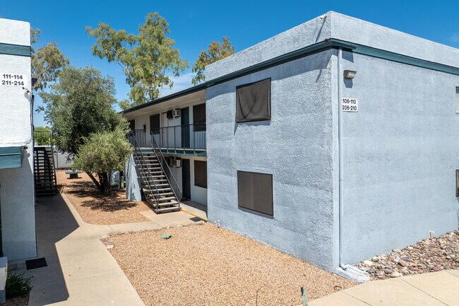 Tucson Terrace in Tucson, AZ - Foto de edificio - Building Photo