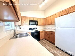 123 Garden St in Troutman, NC - Building Photo - Building Photo