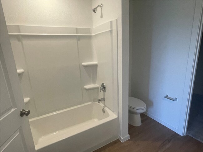 property at 827 Rosewood Trl