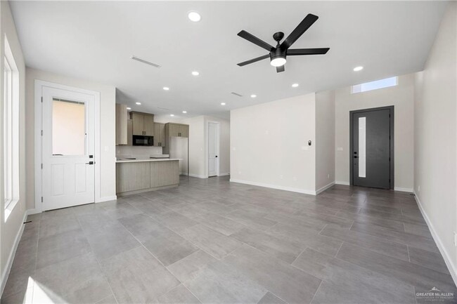 21 Dorado Dr in Alton, TX - Building Photo - Building Photo