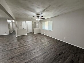 1108 Glen Park Dr in Dallas, TX - Building Photo - Building Photo
