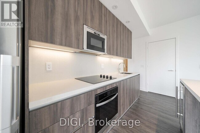 8 Gloucester St in Toronto, ON - Building Photo - Building Photo