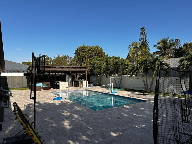 12413 SW 220th St in Miami, FL - Building Photo - Building Photo