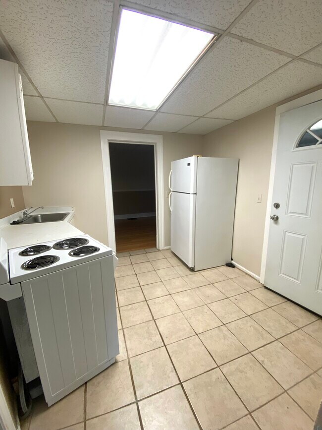 218 Bingham St in Lansing, MI - Building Photo - Building Photo