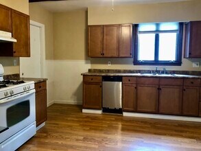 55 Brown St-Unit -2 in Waltham, MA - Building Photo - Building Photo