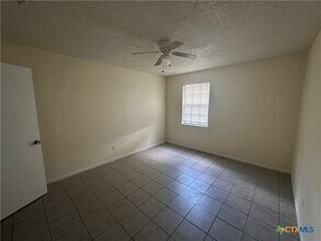 2109 Hinkle Ave in Killeen, TX - Building Photo - Building Photo