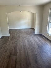 1433 Kew Gardens Dr in Florissant, MO - Building Photo - Building Photo