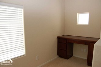 1168 Via Petrin in Henderson, NV - Building Photo - Building Photo