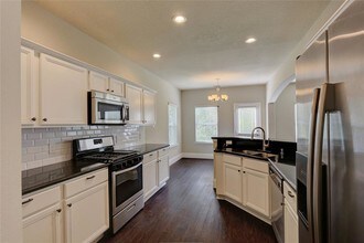 10567 Sunflower Dr in Willis, TX - Building Photo - Building Photo