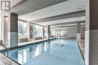 3525 Kariya Dr in Mississauga, ON - Building Photo - Building Photo