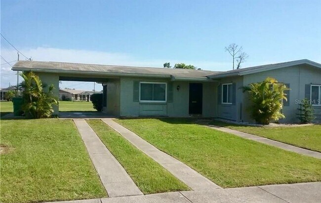 22581 Bolanos Ct in Port Charlotte, FL - Building Photo - Building Photo