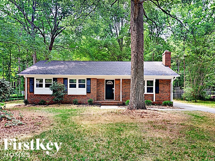 6107 Rockwell Dr in Indian Trail, NC - Building Photo
