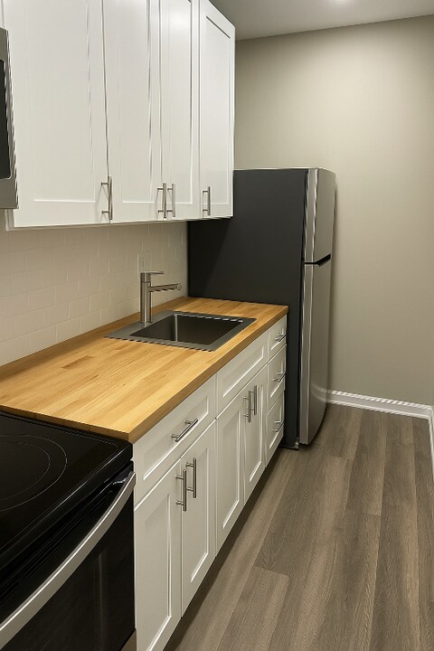 233 W Madison St-Unit -7 in Rochester, PA - Building Photo
