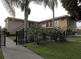 1836 W Sallie Ln in Anaheim, CA - Building Photo