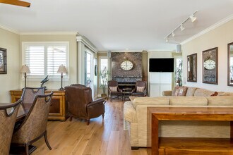 34 4th St in Hermosa Beach, CA - Foto de edificio - Building Photo