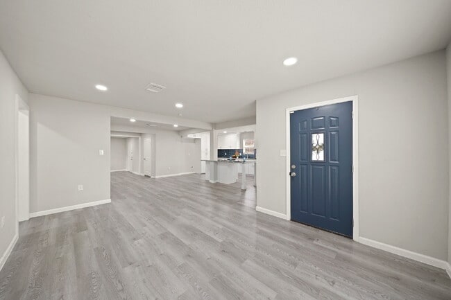 property at 2106 N Galveston Ave