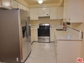 2501 W Redondo Beach Blvd in Gardena, CA - Building Photo - Building Photo